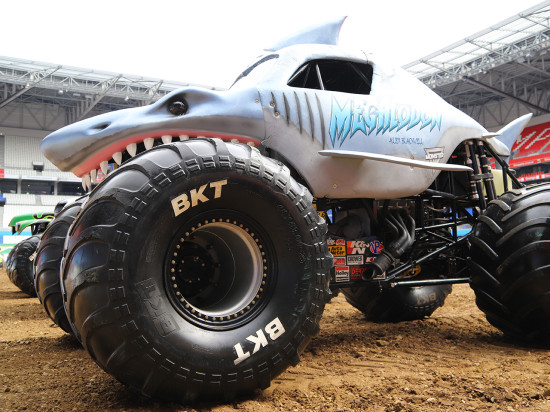 Le Monster Jam sera de retour cet été au Groupama Stadium