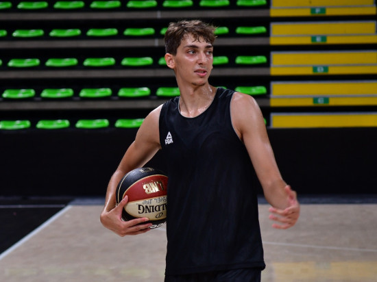 L'ASVEL chute en finale de la DLSI Cup face à Gravelines (74-70)