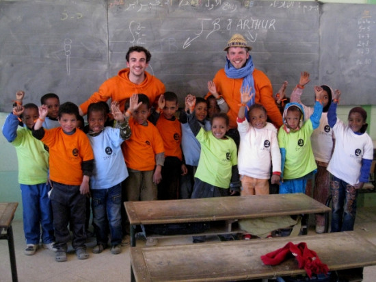 Mode : une nouvelle marque lyonnaise éthique et humanitaire