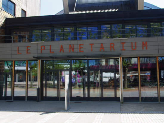 Oufs d'astro : le planétarium de Vaulx-en-Velin ouvre ses portes