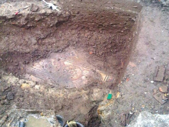 Lyon : des mosa&iuml;ques gallo-romaines d&eacute;couvertes sur un chantier TCL