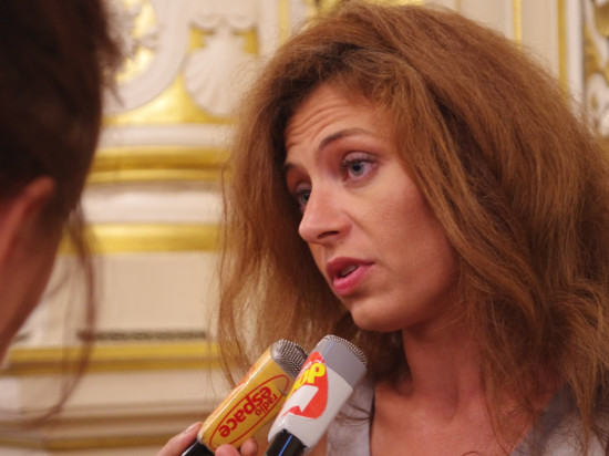 Vaccins obligatoires : Blandine Brocard (LREM) taclée devant ses collègues députés par Richard Ferrand Vaccins obligatoires : Blandine Brocard (LREM) taclée devant ses collègues députés par Richard Ferrand