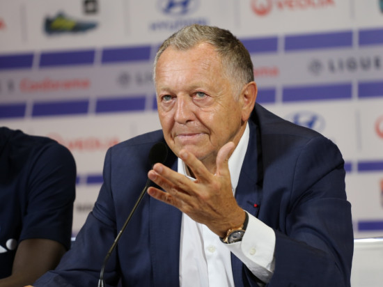 Entre la dinde et les marrons, Aulas s’embrouille avec son homologue de l’OM sur Twitter