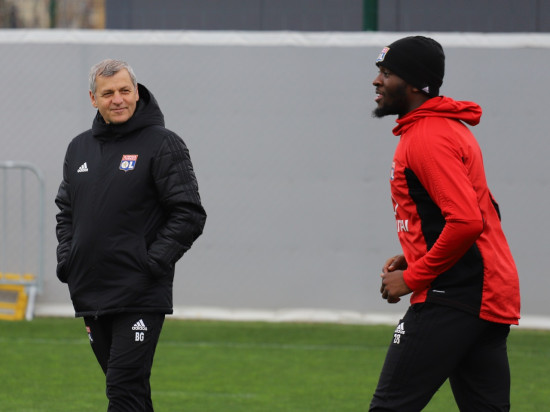 L'OL à Strasbourg avant de penser très fort au Barça L'OL à Strasbourg avant de penser très fort au Barça