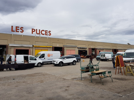 Puces du canal : deux voitures de Paul Bocuse bientôt mises aux enchères