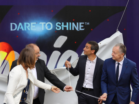 J-365 avant la Coupe du Monde de foot féminin : une fresque dévoilée à Lyon J-365 avant la Coupe du Monde de foot féminin : une fresque dévoilée à Lyon