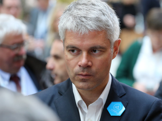 Amendement modifié après un vote : l'entourage de Wauquiez tacle "les services de la Région"