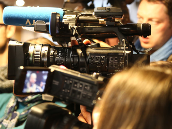 Médias locaux inquiets : un recours déposé sur l’arrivée de BFM-Lyon