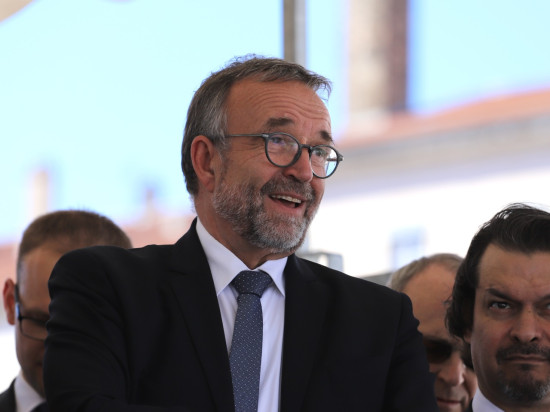 Municipales 2020 : Etienne Blanc compte sur un proche de Jacques Chirac pour (re)lancer sa campagne Municipales 2020 : Etienne Blanc compte sur un proche de Jacques Chirac pour (re)lancer sa campagne