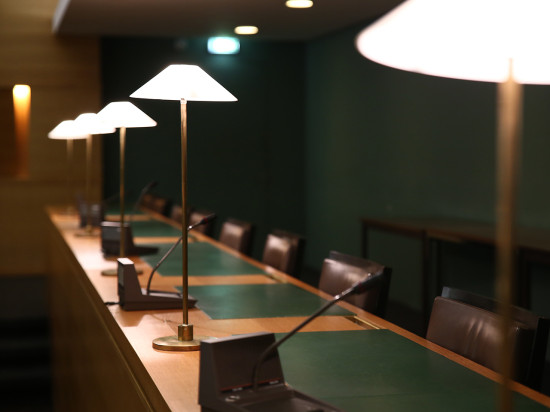 Un professeur rhodanien jugé pour agression sexuelle et harcèlement