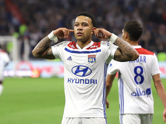 Memphis tacle l'OL par derrière