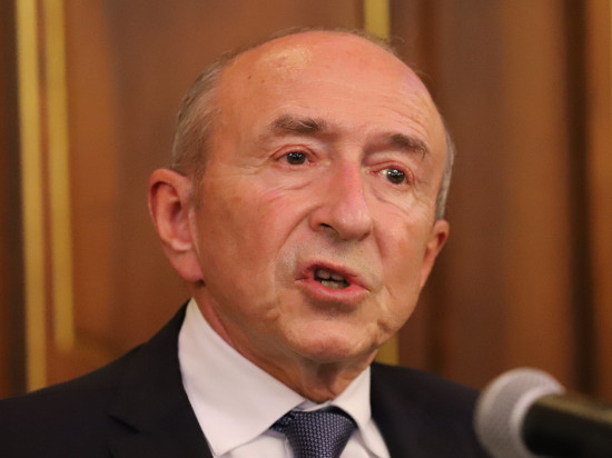 Etudiant immolé à Lyon : Gérard Collomb veut "prévenir ce genre de détresse" Etudiant immolé à Lyon : Gérard Collomb veut "prévenir ce genre de détresse"