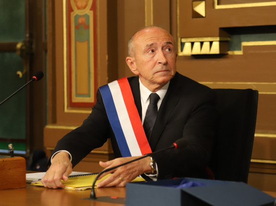 Et si Gérard Collomb se contentait du poste honorifique de maire de Lyon ?