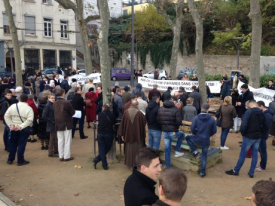 Les groupes anarchistes de Lyon dans la rue pour la 2e semaine Les groupes anarchistes de Lyon dans la rue pour la 2e semaine