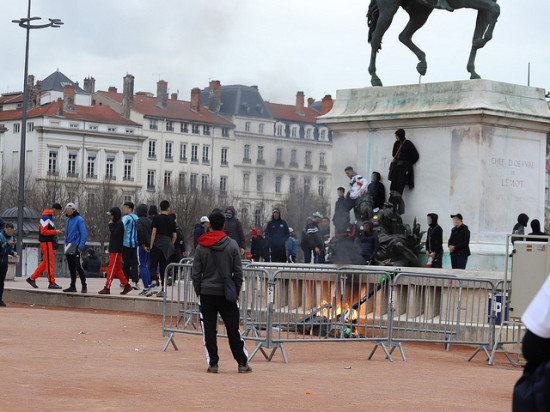 Lyon : Trois gilets jaunes présenté au parquet ce lundi