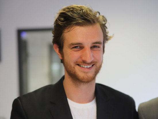 Parlement européen : Andrea Kotarac embauché comme assistant parlementaire par le RN