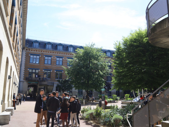 Tentatives de suicide d'étudiants à Lyon : l'UNEF réclame de "réelles mesures" Tentatives de suicide d'étudiants à Lyon : l'UNEF réclame de "réelles mesures"