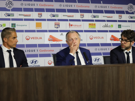 OL : Jean-Michel Aulas donne "un peu de temps" à Sylvinho