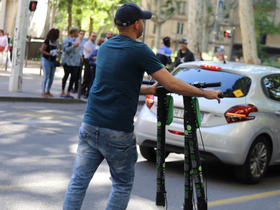 Villeurbanne : un arrêté du maire permet d'enlever les trottinettes électriques gênantes