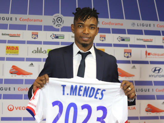 OL : Thiago Mendès absent après un accident de la route OL : Thiago Mendès absent après un accident de la route