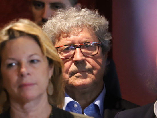 "T’as jamais bossé de ta vie !" : deux élus s’écharpent avant le conseil municipal de Lyon "T’as jamais bossé de ta vie !" : deux élus s’écharpent avant le conseil municipal de Lyon