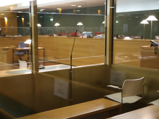 Saint-Fons : n’ayant pas d’attestation de sortie, il percute la voiture des policiers Saint-Fons : n’ayant pas d’attestation de sortie, il percute la voiture des policiers