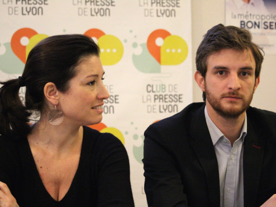 Lyon : Marion et Kotarac (RN) demandent à Collomb de révéler "les quartiers islamisés" Lyon : Marion et Kotarac (RN) demandent à Collomb de révéler "les quartiers islamisés"