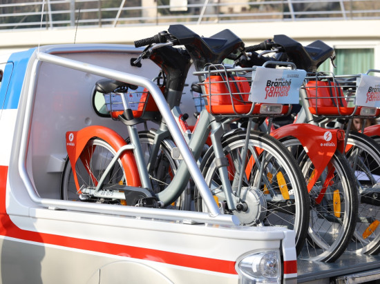 Lyon : des vélos à assistance électrique pour changer les mentalités - VIDEO