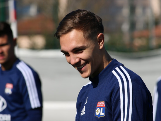 OL : Maxence Caqueret s’inspire d’Andrés Iniesta