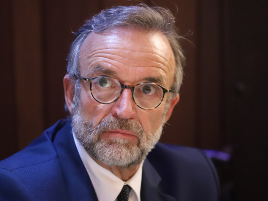 Protection fonctionnelle : Etienne Blanc veut que Nathalie Perrin-Gilbert rende les 38 000 euros de sa procédure contre son ancien adjoint