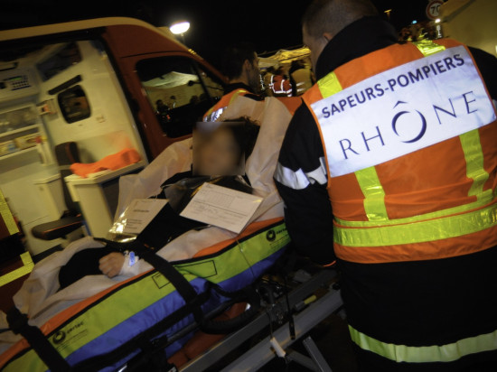 Lyon : il voit l'huissier arriver à sa porte et se jette du 3e étage Lyon : il voit l'huissier arriver à sa porte et se jette du 3e étage