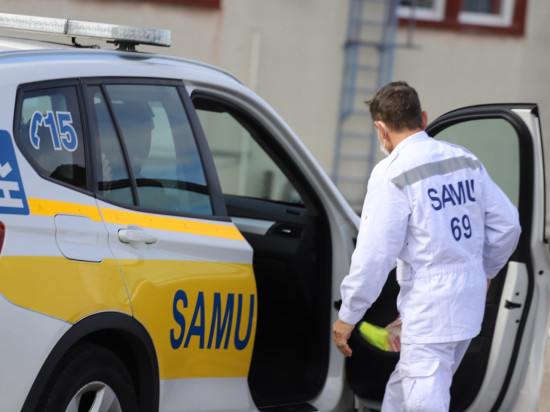 Lyon : un scooter fauche une fillette, deux blessés graves Lyon : un scooter fauche une fillette, deux blessés graves