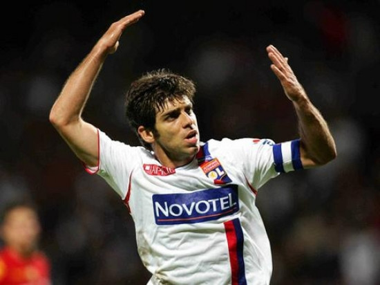 Juninho aurait pu « jouer deux saisons de plus à Lyon »