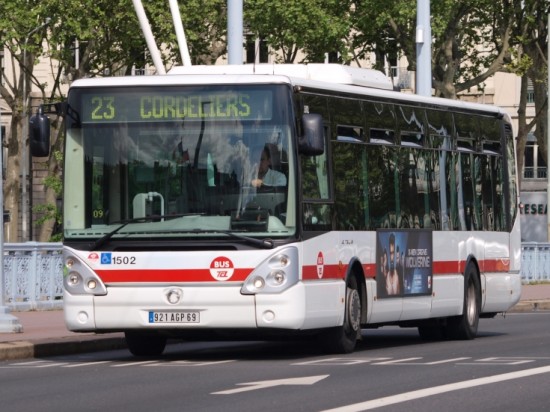 Un conducteur d’autocar agressé vendredi soir