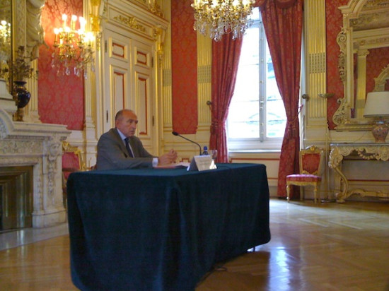 Collomb : « Il faut éviter la gradation de la violence »