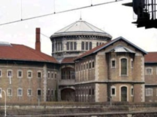 Derni&egrave;re ligne droite pour la vente des prisons de Perrache