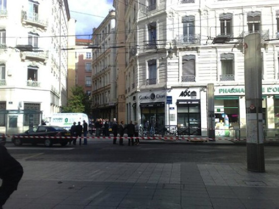 Deux individus présentés au parquet dans l’enquête sur le braquage de la rue de la République Deux individus présentés au parquet dans l’enquête sur le braquage de la rue de la République