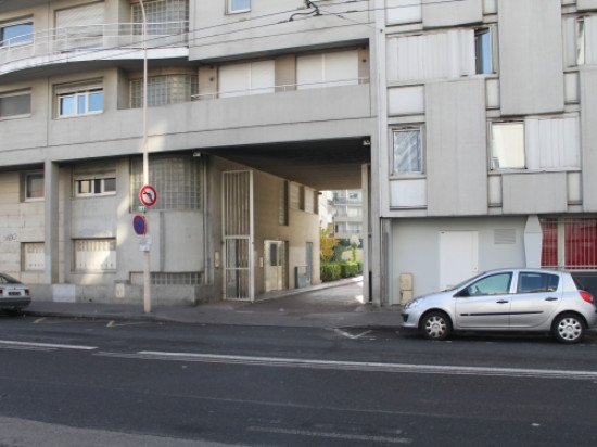 Et autre affaire, un individu de 21 ans domicili&eacute; &agrave; Vaulx-en-Velin a &eacute;t&eacute; arr&ecirc;t&eacute; hier matin