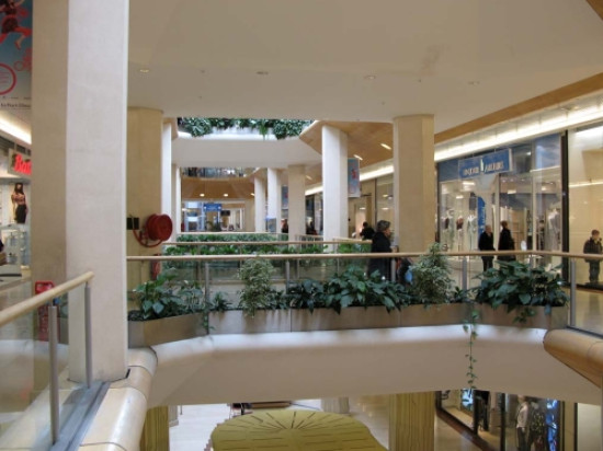 Ils frappent des agents de sécurité Ils frappent des agents de sécurité