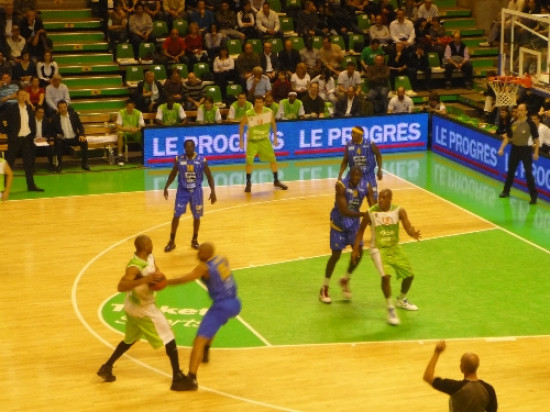 L'ASVEL veut encore y croire L'ASVEL veut encore y croire