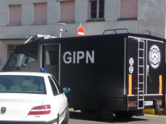 Les agents de la s&eacute;curit&eacute; viennent &agrave; la rencontre du public