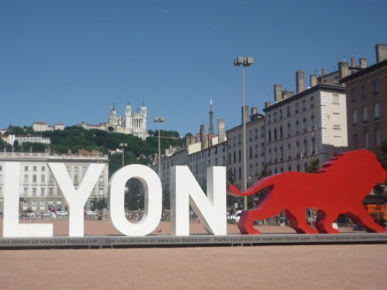 Lyon attire les &eacute;trangers