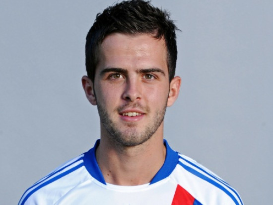 Pjanic suspendu 2 matches
