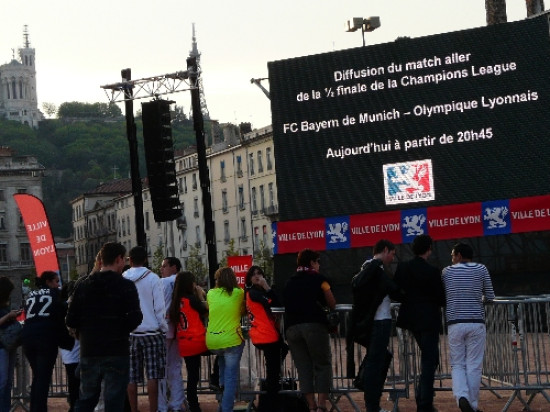 Un écran géant pour Lyon - Bayern