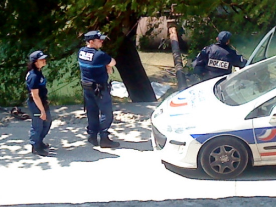 Un jeune homme de 19 ans interpellé au volant d'une voiture volée Un jeune homme de 19 ans interpellé au volant d'une voiture volée