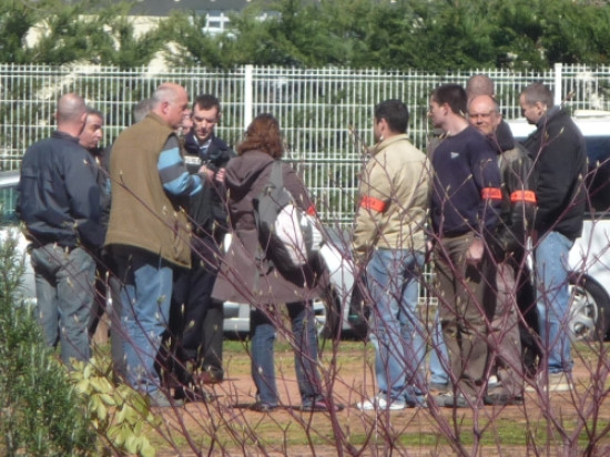 Une information judiciaire ouverte pour homicide involontaire apr&egrave;s l'incendie &agrave; Sathonay-Camp