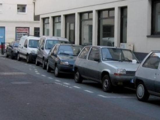  5 000 autocollants pos&eacute;s jeudi sur les voitures pour la semaine de la mobilit&eacute;