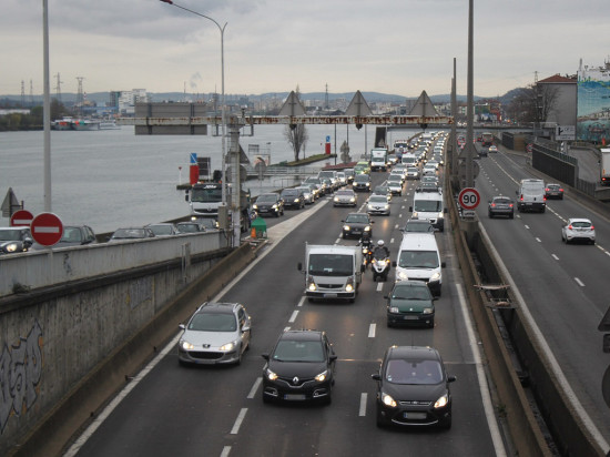 Travaux sur l’A6-A7 : le Boulevard urbain Sud et l’A450 fermés de nuit cette semaine