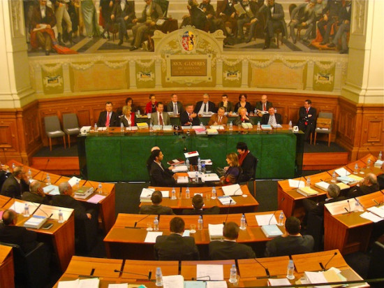 Soupçons de malversation au Département : le PS du Rhône demande la saisine du Parquet 