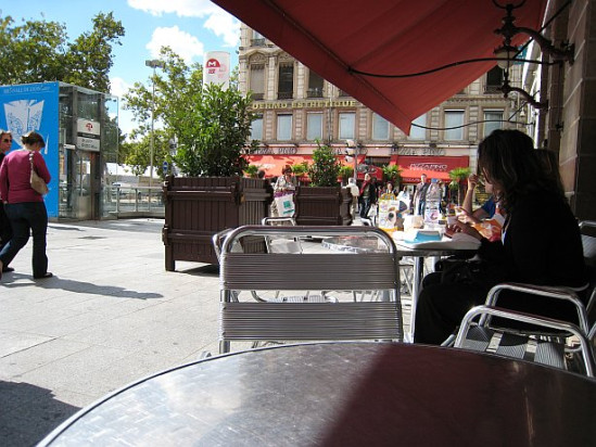 Les d&eacute;chets chass&eacute;s de la place Bellecour